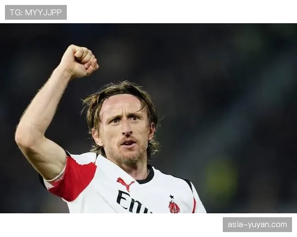 莫德里奇被啃老贡献绝杀,AC米兰2-1险胜升班马比萨